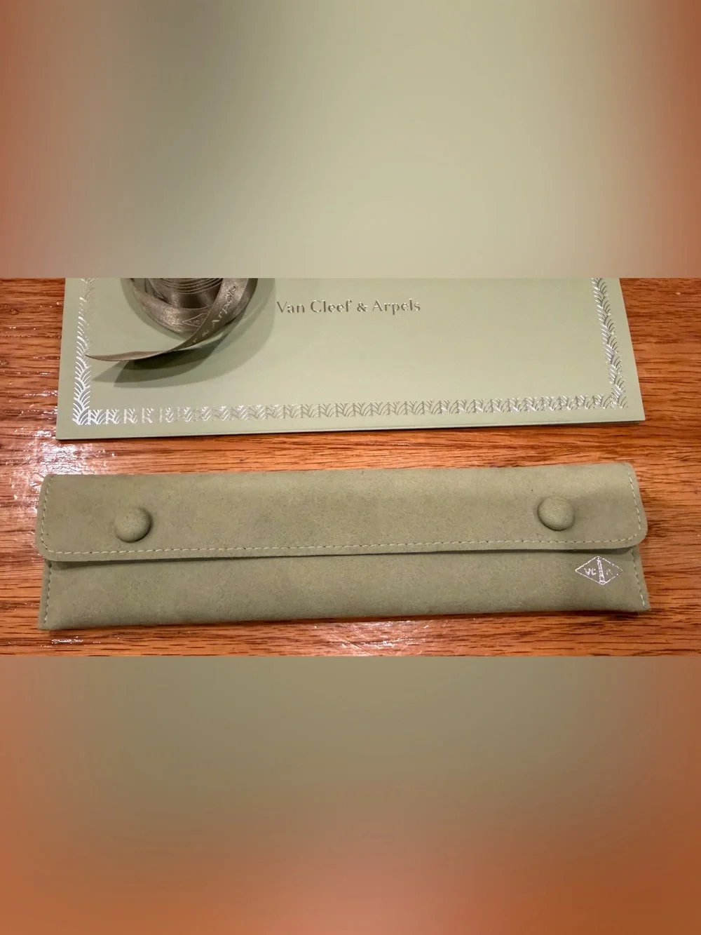 Van Cleef & Arpels VCA Jewelry Pouches Bracelet Holder Ribbon Gift Packaging